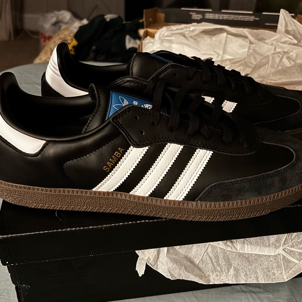 Adidas Samba Sneakers Black and White NWT - Picture 3 of 15